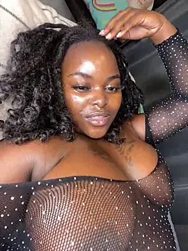 Snapshot of Honeycoco0211 chatting on March 2025 04:17:01 PM Honeycoco0211 online show from March 2025 04:17:01 PM