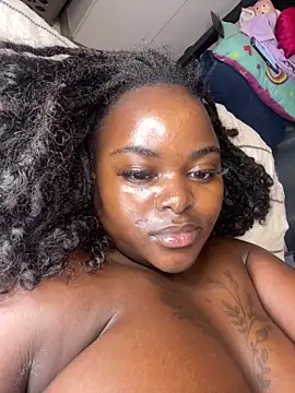 Snapshot of Honeycoco0211 chatting on March 2025 06:28:02 AM Honeycoco0211 online show from March 2025 06:28:02 AM