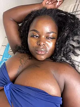 Snapshot of Honeycoco0211 chatting on March 2025 04:49:02 AM Honeycoco0211 online show from March 2025 04:49:02 AM