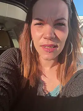 Lady Knaller online show from March 2025 03:24:01 PM