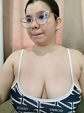 Snapshot of Danzel1105 chatting on December 2025 05:09:01 PM Danzel1105 online show from December 2025 05:09:01 PM