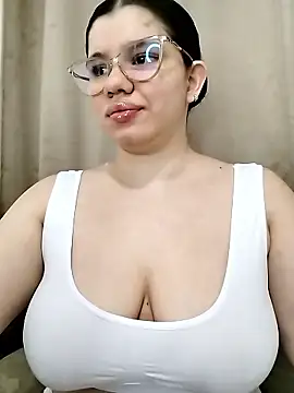 Snapshot of Danzel1105 chatting on January 2026 10:58:02 PM Danzel1105 online show from January 2026 10:58:02 PM