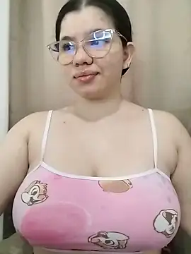 Snapshot of Danzel1105 chatting on January 2026 12:54:01 PM Danzel1105 online show from January 2026 12:54:01 PM