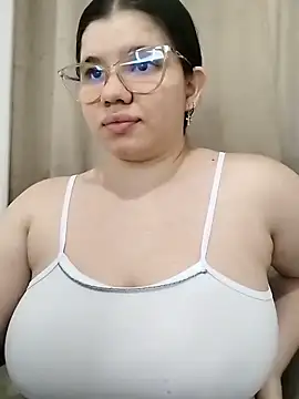 Snapshot of Danzel1105 chatting on February 2026 11:01:01 PM Danzel1105 online show from February 2026 11:01:01 PM