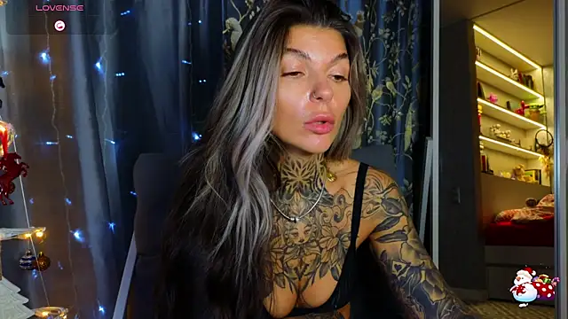 tattooedBabyy online show from December 2025 07:25:02 AM