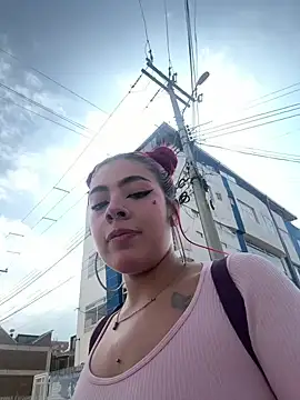 Dalila Thoms online show from March 2025 01:48:01 PM