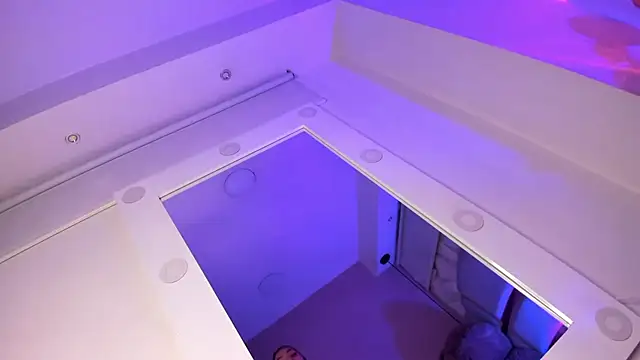 Dalila Thoms online show from March 2025 10:26:01 AM