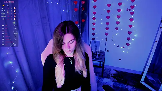 Sweet me  online show from April 2026 05:52:01 AM