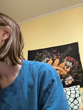 Snapshot of Crayzy_Luv chatting on January 2025 05:26:01 PM Crayzy Luv online show from January 2025 05:26:01 PM