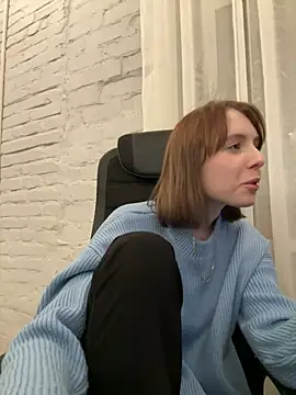 Snapshot of Crayzy_Luv chatting on January 2025 06:21:01 PM Crayzy Luv online show from January 2025 06:21:01 PM