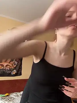 Snapshot of Crayzy_Luv chatting on February 2025 10:07:01 AM Crayzy Luv online show from February 2025 10:07:01 AM