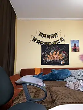 Snapshot of Crayzy_Luv chatting on March 2025 10:10:02 PM Crayzy Luv online show from March 2025 10:10:02 PM