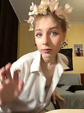 Snapshot of Crayzy_Luv chatting on March 2025 08:55:01 PM Crayzy Luv online show from March 2025 08:55:01 PM