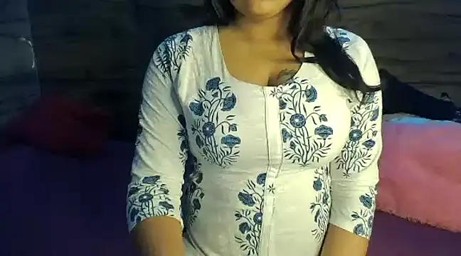 Snapshot of Trezza chatting on February 2025 06:46:01 PM Trezza online show from February 2025 06:46:01 PM