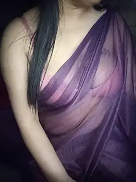 Snapshot of Trezza chatting on February 2026 10:03:02 PM Trezza online show from February 2026 10:03:02 PM