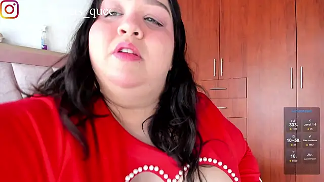 Snapshot of Venus_queenn chatting on October 2025 05:56:02 PM Venus queenn online show from October 2025 05:56:02 PM