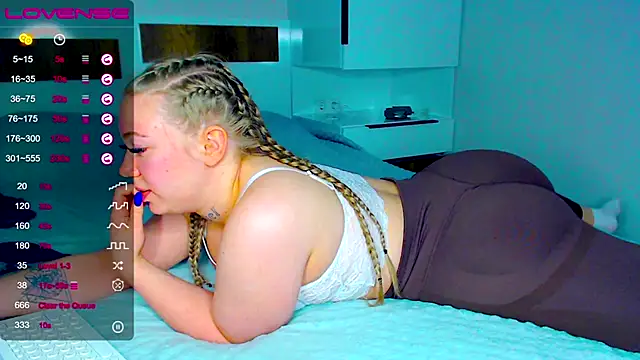 Snapshot of kitti_kaattt chatting on October 2025 04:13:02 AM kitti kaattt online show from October 2025 04:13:02 AM