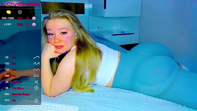 Snapshot of kitti_kaattt chatting on November 2025 10:47:01 AM kitti kaattt online show from November 2025 10:47:01 AM