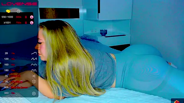 Snapshot of kitti_kaattt chatting on November 2025 10:18:02 AM kitti kaattt online show from November 2025 10:18:02 AM