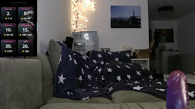 Kunimitsuu  online show from October 2025 10:55:01 PM