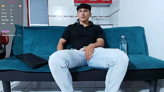 jacques cardiet online show from May 2026 02:02:02 PM
