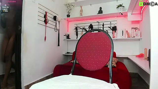 Alejandra Dunn online show from January 2025 12:41:02 PM