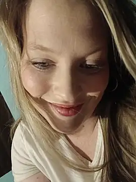 Cumonkatie online show from February 2026 07:51:01 AM