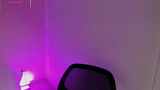 Snapshot of Oriana_Guzman chatting on February 2026 11:31:02 PM Oriana Guzman online show from February 2026 11:31:02 PM