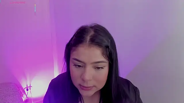 Snapshot of Oriana_Guzman chatting on February 2026 12:33:02 AM Oriana Guzman online show from February 2026 12:33:02 AM