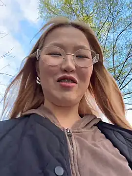 Aiko Yumi online show from May 2026 12:54:02 PM