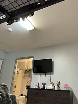 Snapshot of SexyB214 chatting on December 2024 07:32:02 PM SexyB214 online show from December 2024 07:32:02 PM