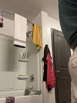 Snapshot of SexyB214 chatting on October 2025 09:39:01 PM SexyB214 online show from October 2025 09:39:01 PM