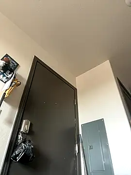 Snapshot of SexyB214 chatting on November 2025 08:32:01 PM SexyB214 online show from November 2025 08:32:01 PM