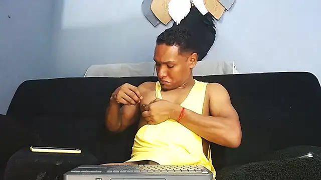 Grandeygruesa1 online show from December 2025 07:50:01 AM