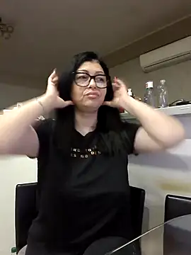 Milf Abigail online show from December 2025 03:02:01 AM