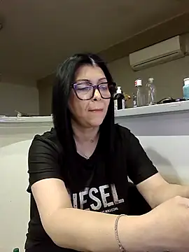 Milf Abigail online show from December 2025 03:46:01 AM