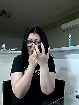 Snapshot of Milf_Abigail chatting on March 2026 02:08:02 AM Milf Abigail online show from March 2026 02:08:02 AM