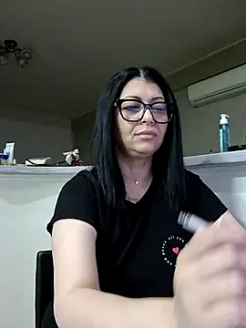 Snapshot of Milf_Abigail chatting on March 2026 01:01:02 AM Milf Abigail online show from March 2026 01:01:02 AM