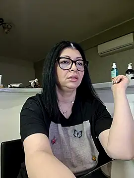 Snapshot of Milf_Abigail chatting on March 2026 02:58:02 AM Milf Abigail online show from March 2026 02:58:02 AM