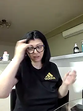 Snapshot of Milf_Abigail chatting on March 2026 02:59:02 AM Milf Abigail online show from March 2026 02:59:02 AM