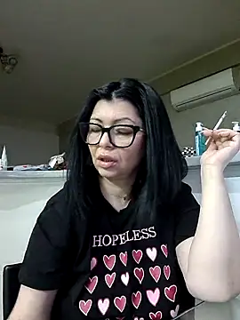 Snapshot of Milf_Abigail chatting on April 2026 01:38:01 AM Milf Abigail online show from April 2026 01:38:01 AM