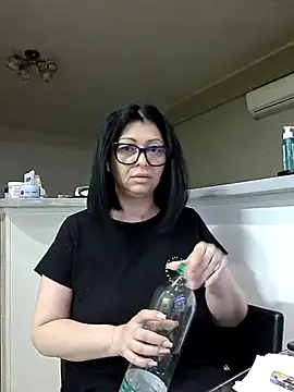 Snapshot of Milf_Abigail chatting on April 2026 03:02:01 AM Milf Abigail online show from April 2026 03:02:01 AM