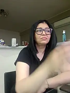 Snapshot of Milf_Abigail chatting on May 2026 03:35:02 AM Milf Abigail online show from May 2026 03:35:02 AM
