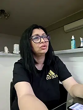 Snapshot of Milf_Abigail chatting on May 2026 02:50:01 AM Milf Abigail online show from May 2026 02:50:01 AM