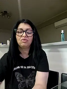Snapshot of Milf_Abigail chatting on May 2026 02:29:01 AM Milf Abigail online show from May 2026 02:29:01 AM