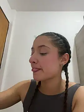Alicia ALICIA online show from May 2026 10:49:02 PM