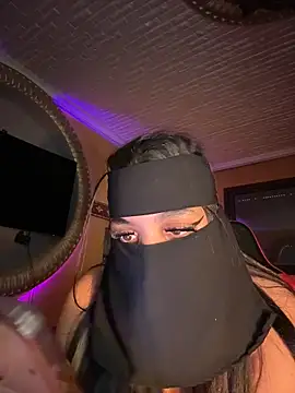 Snapshot of ORLA86 chatting on November 2025 10:10:02 AM ORLA86 online show from November 2025 10:10:02 AM