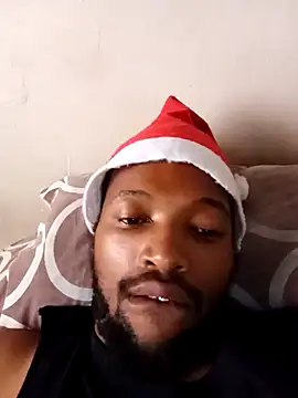 Snapshot of BlueHoodTK chatting on December 2024 09:17:02 AM BlueHoodTK online show from December 2024 09:17:02 AM