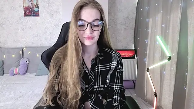 LissaCain online show from May 2026 04:43:01 AM