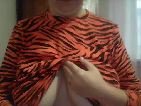 AnaXBerry online show from December 2025 06:52:01 AM